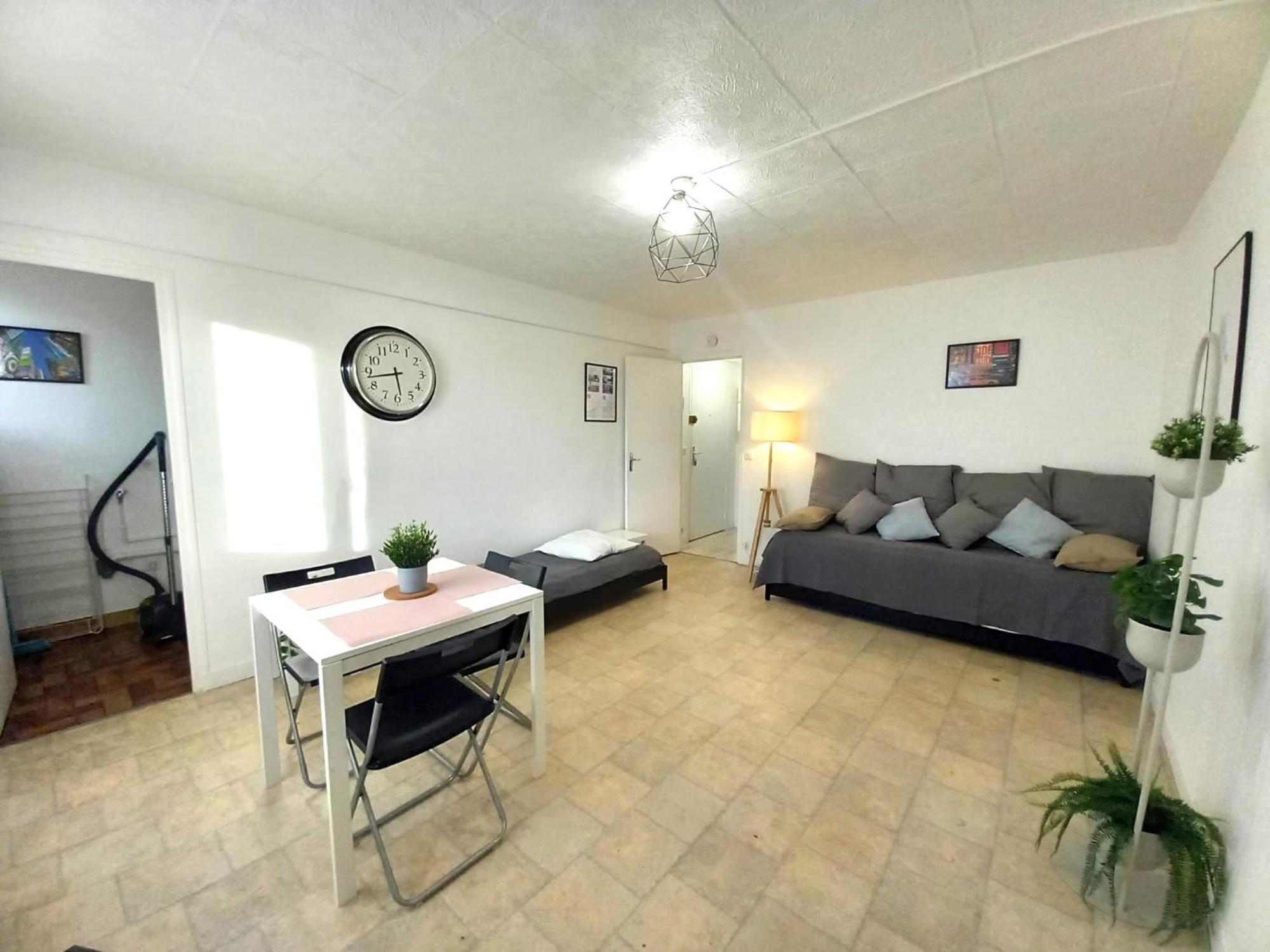 St-Quentin-En-Yvelines Plusieurs Appartements Avec Parking Trappes Exterior foto