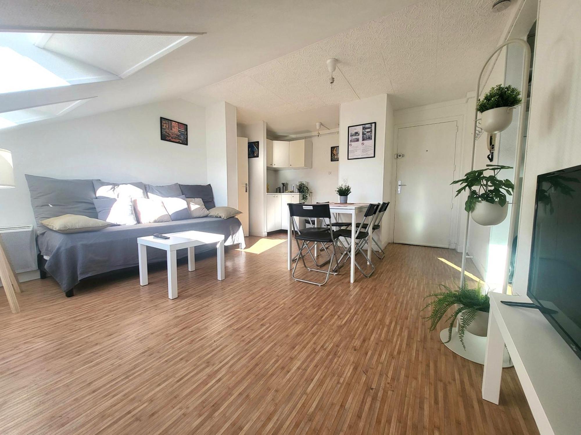 St-Quentin-En-Yvelines Plusieurs Appartements Avec Parking Trappes Habitación foto