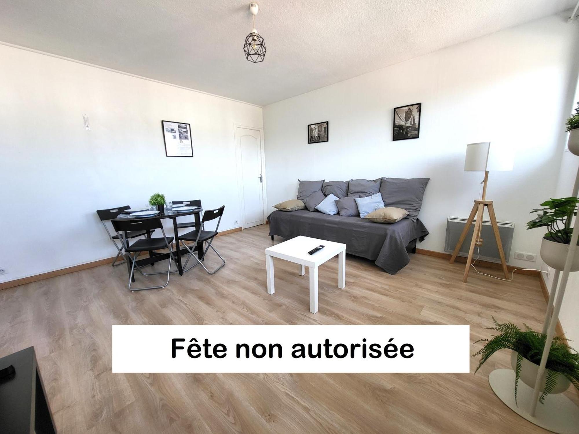 St-Quentin-En-Yvelines Plusieurs Appartements Avec Parking Trappes Habitación foto