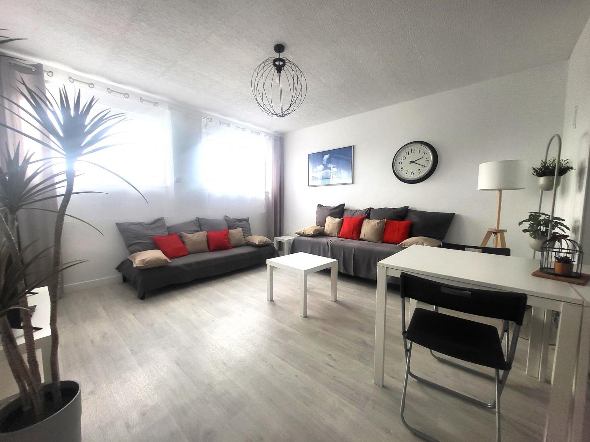 St-Quentin-En-Yvelines Plusieurs Appartements Avec Parking Trappes Habitación foto